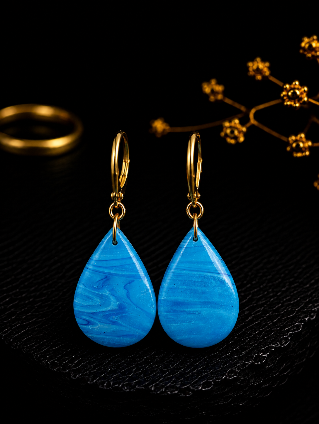 BŁĘKITNA LAGUNA – KOLCZYKI HANDMADE 💙🌊
